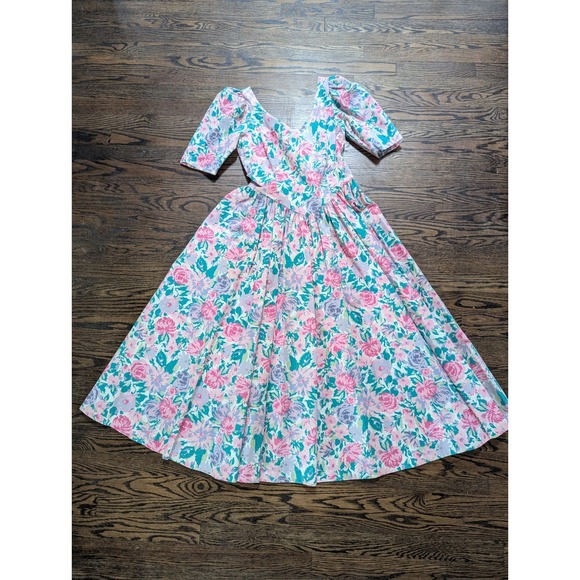 Laura Ashley Dresses & Skirts - Laura Ashley Dress Womens Size 12 Floral Cottagecore Vintage Sweetheart Midi